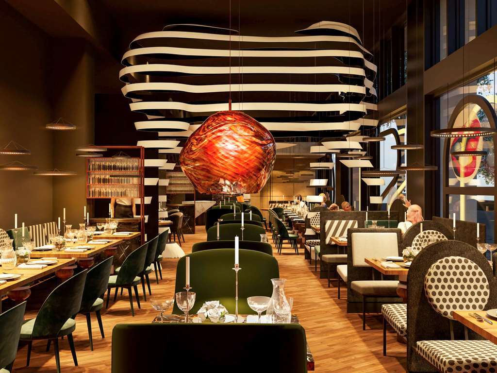 Pullman Schweizerhof Hotel 5*
