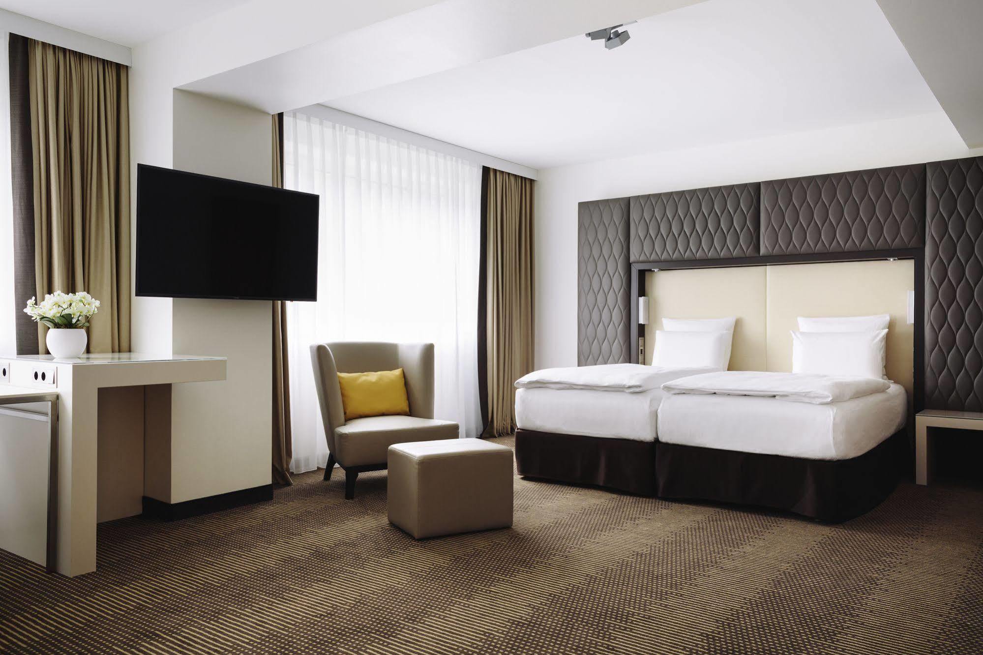 Pullman Schweizerhof 5* Berlín